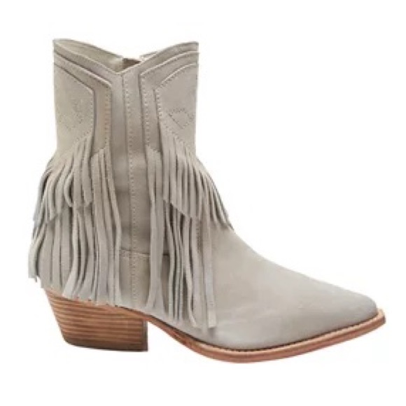 FREE PEOPLE Lawless Fringe Faux Suede Pointy Toe Western Booties Boots Taupe 7 - Picture 3 of 7